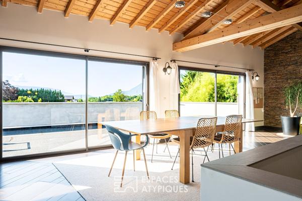 Ancien corps de ferme rénové en habitations