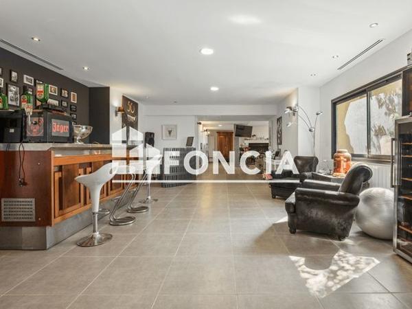 À vendre Maison 9 pièces 765 m² - Sauvian 34410