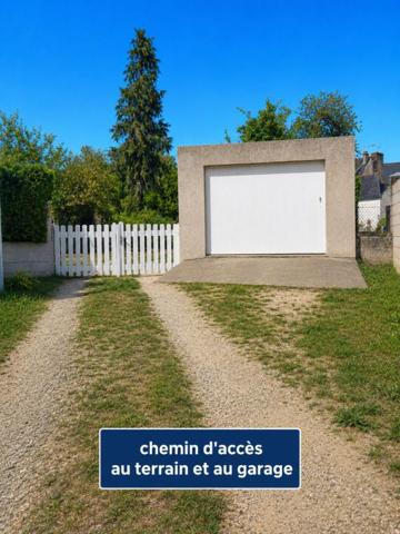 TERRAIN CONSTRUCTIBLE 497 m² - avec GARAGE - CENTRE À 350 m
