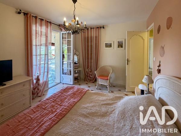 Maison à vendre 7 pièces 157 m² Roquebrune-sur-Argens