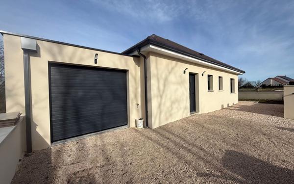 Maison à vendre    4 pièces •  Dole