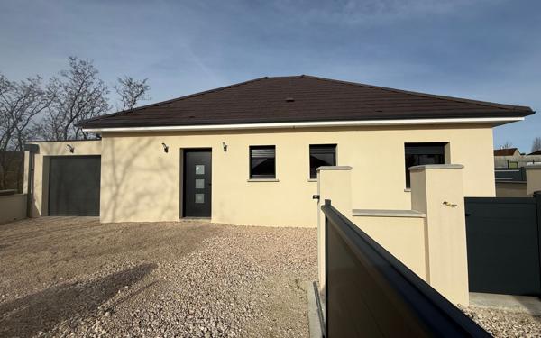 Maison à vendre    4 pièces •  Dole