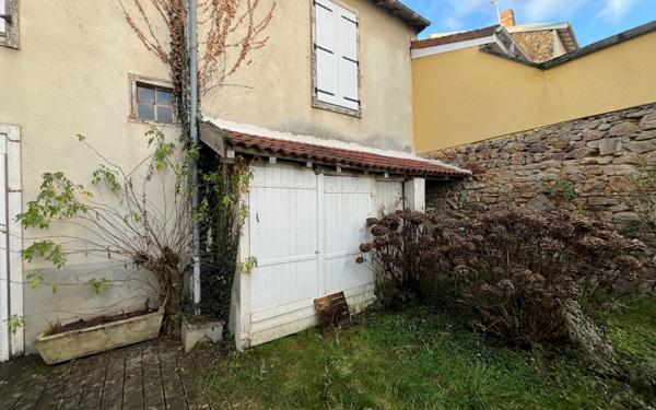 Maison à vendre    8 pièces • 229 m2 Limoges