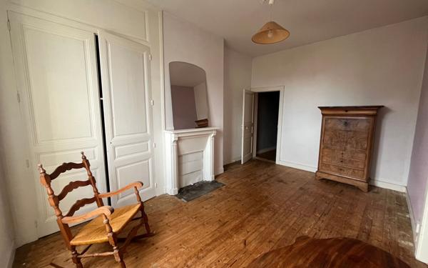 Maison à vendre    8 pièces • 229 m2 Limoges