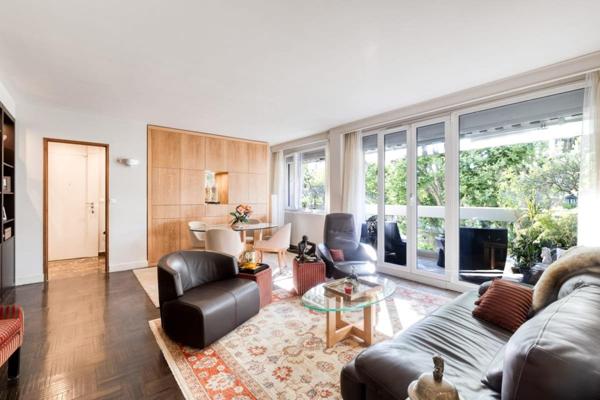 Appartement T4 dernier étage balcon Neuilly-sur--Seine