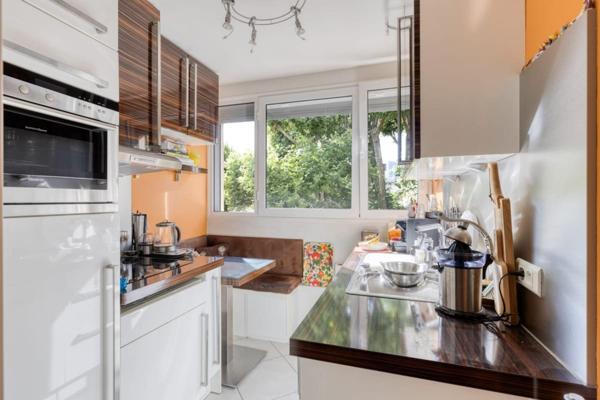 Appartement T4 dernier étage balcon Neuilly-sur--Seine