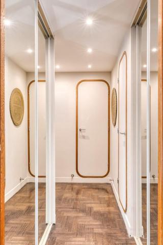 Appartement T4 dernier étage balcon Neuilly-sur--Seine