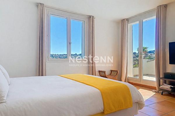 Villa de 168m² - Vue mer & collines - 4 Chambres - Piscine