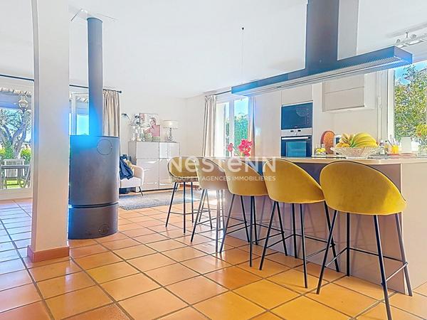 Villa de 168m² - Vue mer & collines - 4 Chambres - Piscine