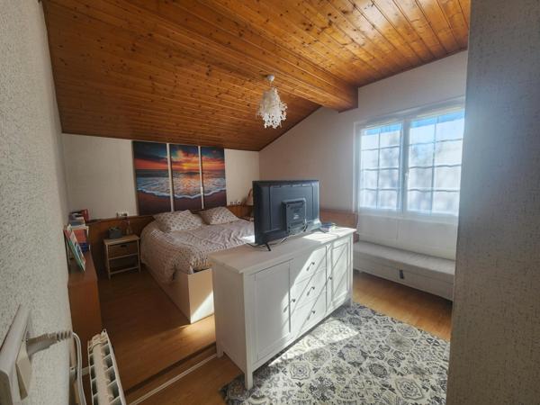 Maison à Saint-André-de-Cubzac, 33240 - 6 pièces 135m²