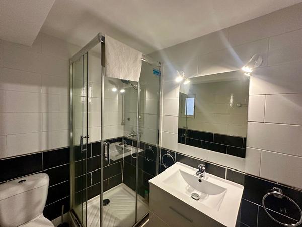 APPARTEMENT EN DUPLEX MEUBLE AVEC VUE