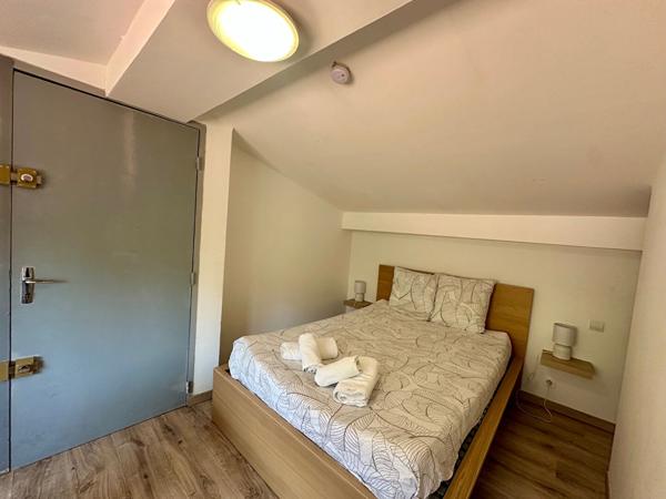 APPARTEMENT EN DUPLEX MEUBLE AVEC VUE
