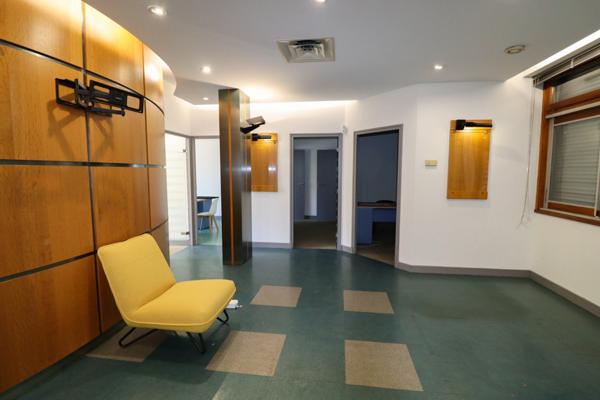 À vendre – Plateau de 130 m² en rez-de-chaussée avec accès PMR – Mazamet centre