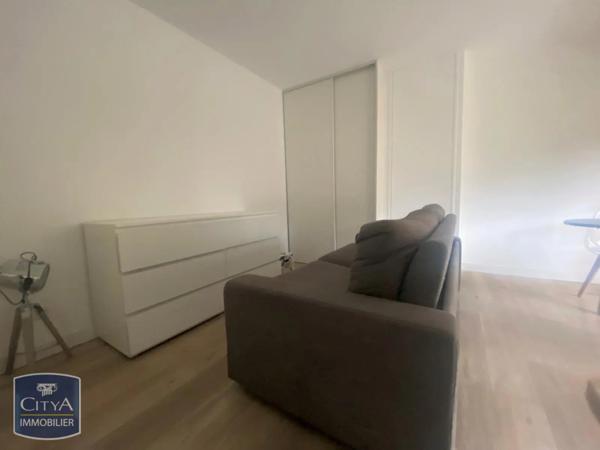 Appartement à louer 2 pièces 31.63m² Cambrai (59400)