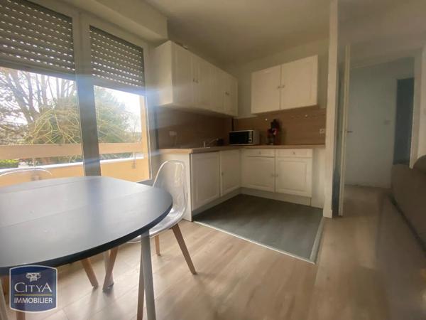 Appartement à louer 2 pièces 31.63m² Cambrai (59400)