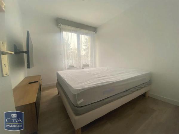 Appartement à louer 2 pièces 31.63m² Cambrai (59400)