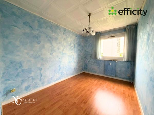 Appartement
         4 pièces
        - 85 m² Exclusivité 164 000 € *