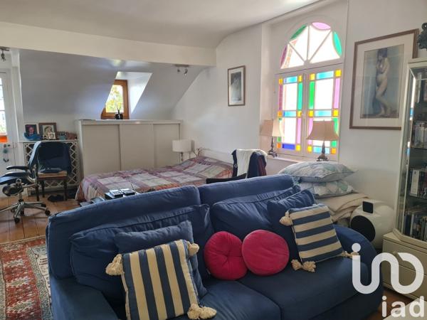 Maison traditionnelle 8 pièces de 159 m² à Yerres (91330)