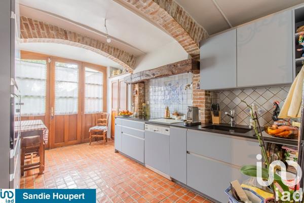 Maison traditionnelle 8 pièces de 159 m² à Yerres (91330)