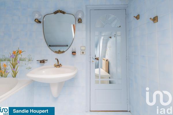 Maison traditionnelle 8 pièces de 159 m² à Yerres (91330)