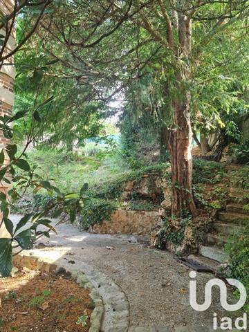 Maison traditionnelle 8 pièces de 159 m² à Yerres (91330)