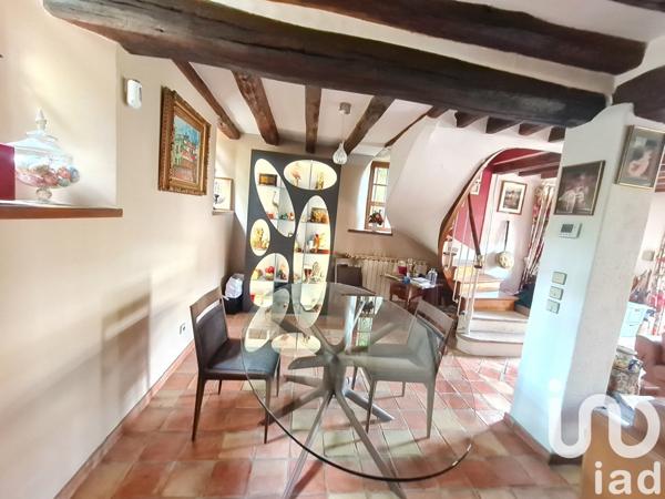 Maison traditionnelle 8 pièces de 159 m² à Yerres (91330)