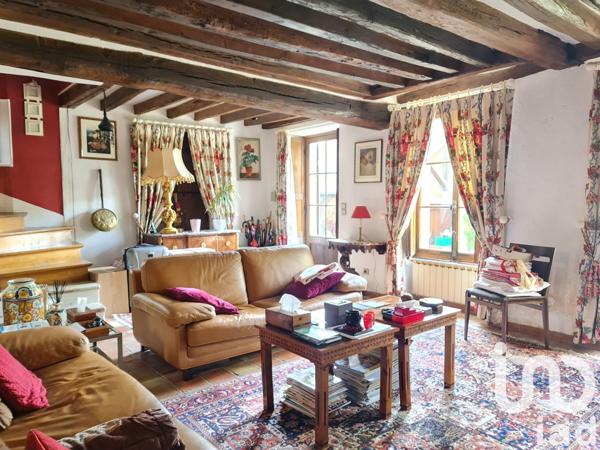 Maison traditionnelle 8 pièces de 159 m² à Yerres (91330)