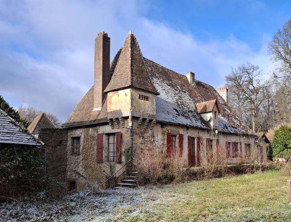 Chateau à vendre à Champagnac-la-Rivière (87150) - Haute-Vienne