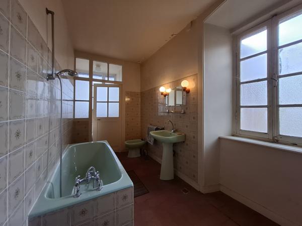 Chateau à vendre à Champagnac-la-Rivière (87150) - Haute-Vienne