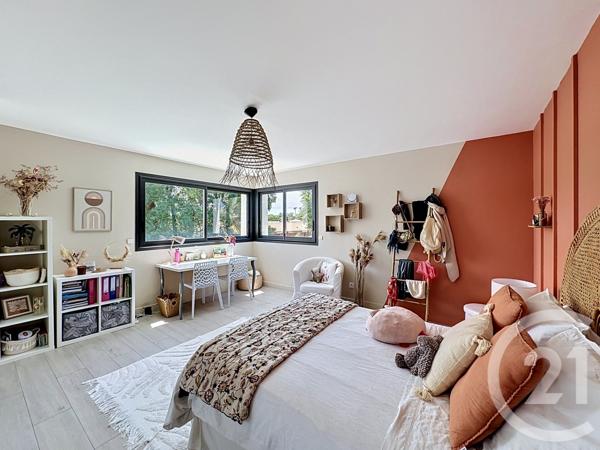 Maison à vendre  6 pièces - 200 m 2   GUJAN MESTRAS  - 33