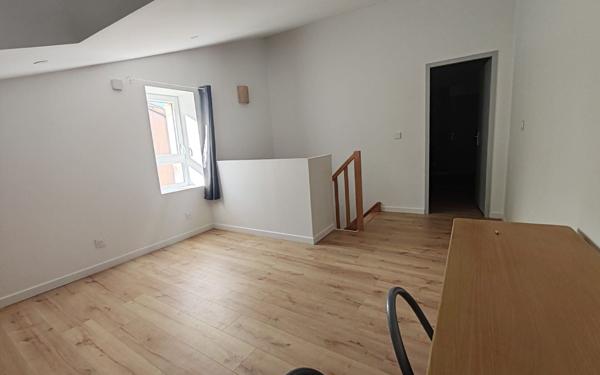 Maison à louer    4 pièces •  Pomérols