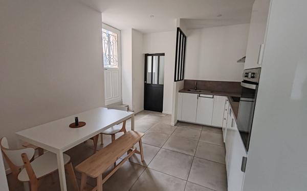 Maison à louer    4 pièces •  Pomérols