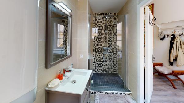 Montpellier (34000) Charmant T2 rénové centre historique Montpellier