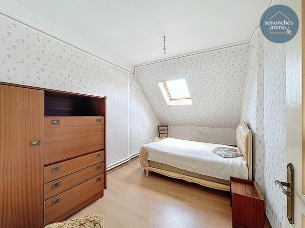 Maison familiale 4 chambres avec grand terrain et double garage à Bretoncelles (61110)
