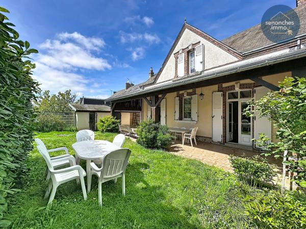 Maison familiale 4 chambres avec grand terrain et double garage à Bretoncelles (61110)
