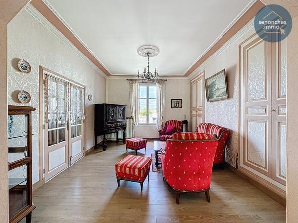 Maison familiale 4 chambres avec grand terrain et double garage à Bretoncelles (61110)