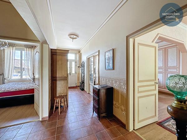 Maison familiale 4 chambres avec grand terrain et double garage à Bretoncelles (61110)