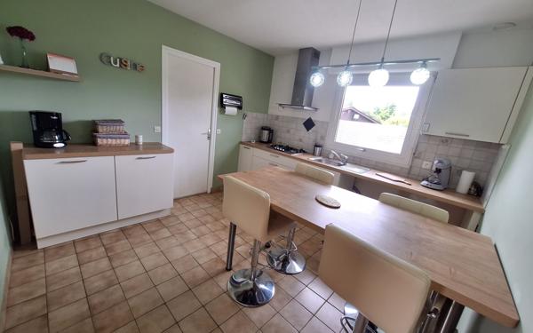 Maison à vendre    5 pièces •  Lanmeur