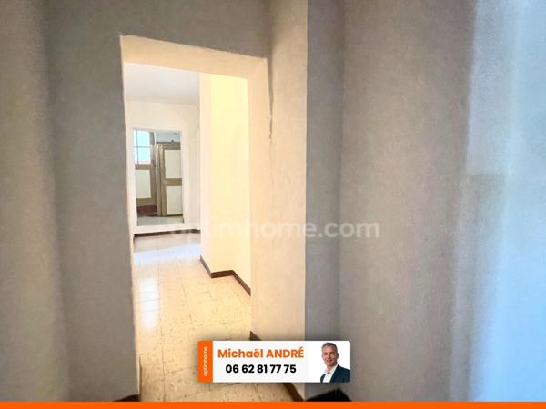 AIGUES-MORTES IMMEUBLE 7 PIÈCES 210 M2 + GARAGE