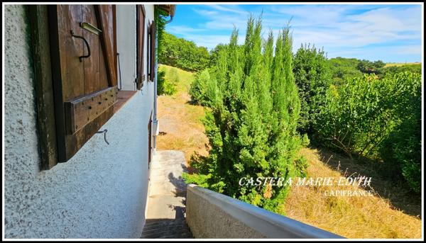 Maison à vendre 6 pièces PROCHE AUCH + Terrain agricole de 1ha 46ca 30a idéal cheval.