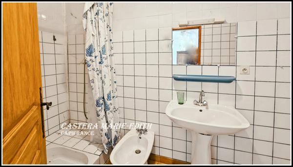 Maison à vendre 6 pièces PROCHE AUCH + Terrain agricole de 1ha 46ca 30a idéal cheval.