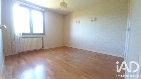 Maison à vendre 5 pièces 104 m² Saint-Julien-Molin-Molette