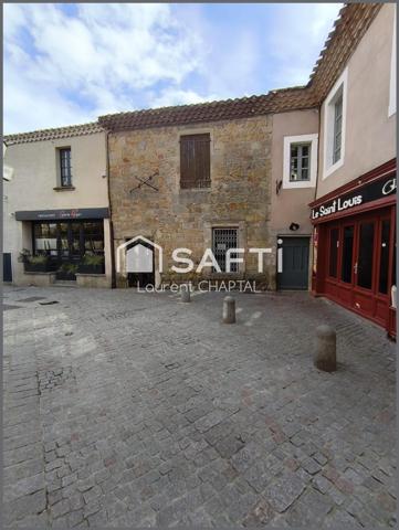 Immeuble au coeur de la cité médiévale de Carcassonne.