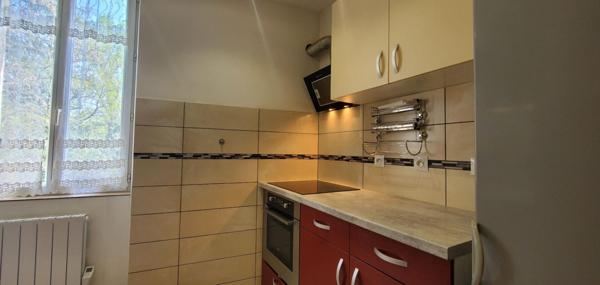 Lots de deux appartements + cave au sein d'une copropriété