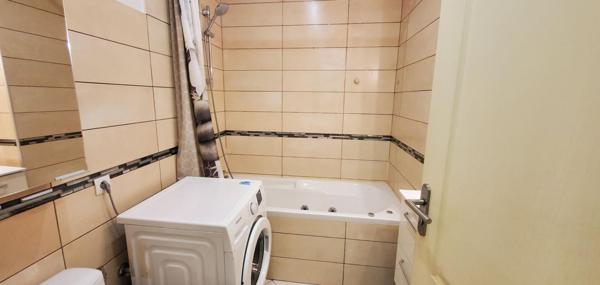 Lots de deux appartements + cave au sein d'une copropriété