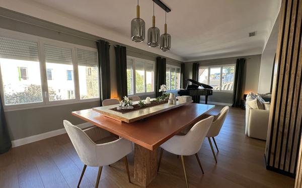 Maison à vendre    5 pièces • 315 m2 Espéraza