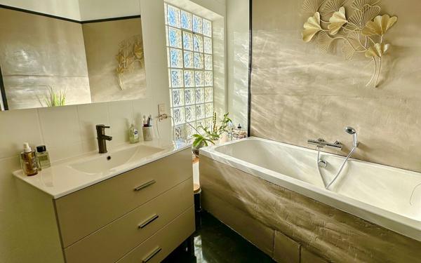 Maison à vendre    5 pièces • 315 m2 Espéraza