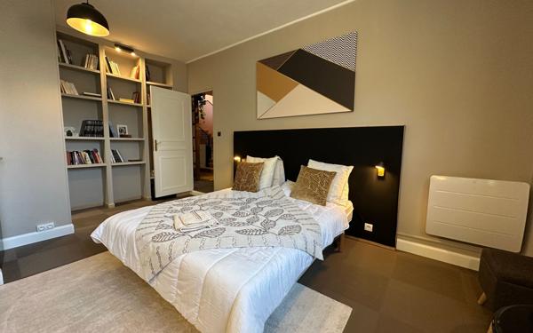 Maison à vendre    5 pièces • 315 m2 Espéraza