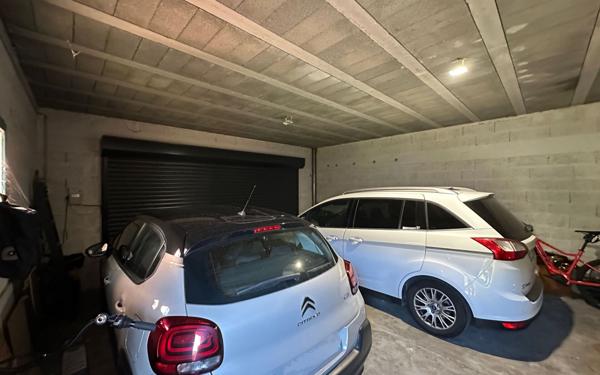 Maison à vendre    5 pièces • 315 m2 Espéraza