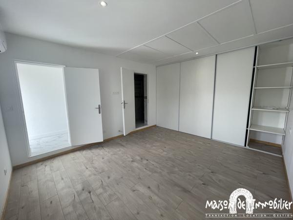Vente Maison de plain-pied - 4 pièces - 88m² - CHATEAUBERNARD